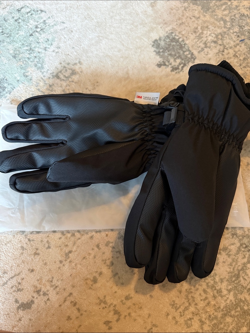 3M Thinsulate West Biking Winter Ski and Cycling Gloves, Size Medium - Picture 2 of 5